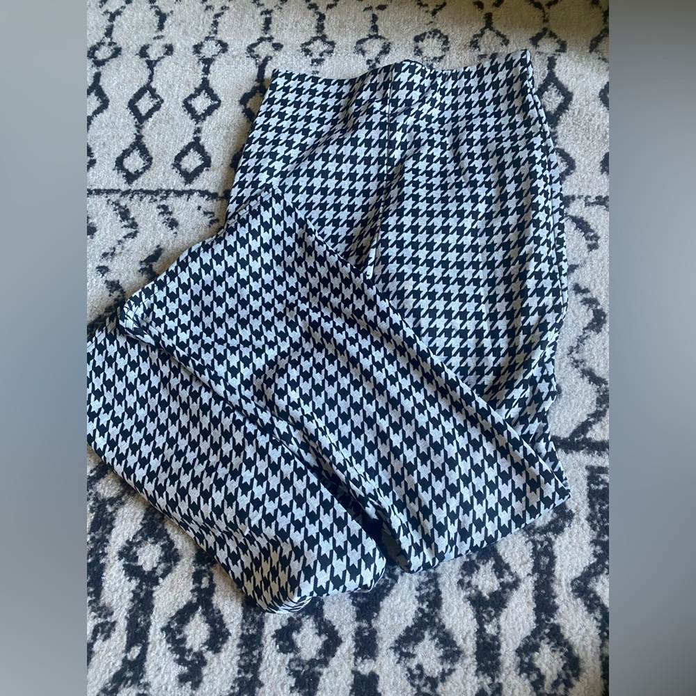 houndstooth pants. Never worn
